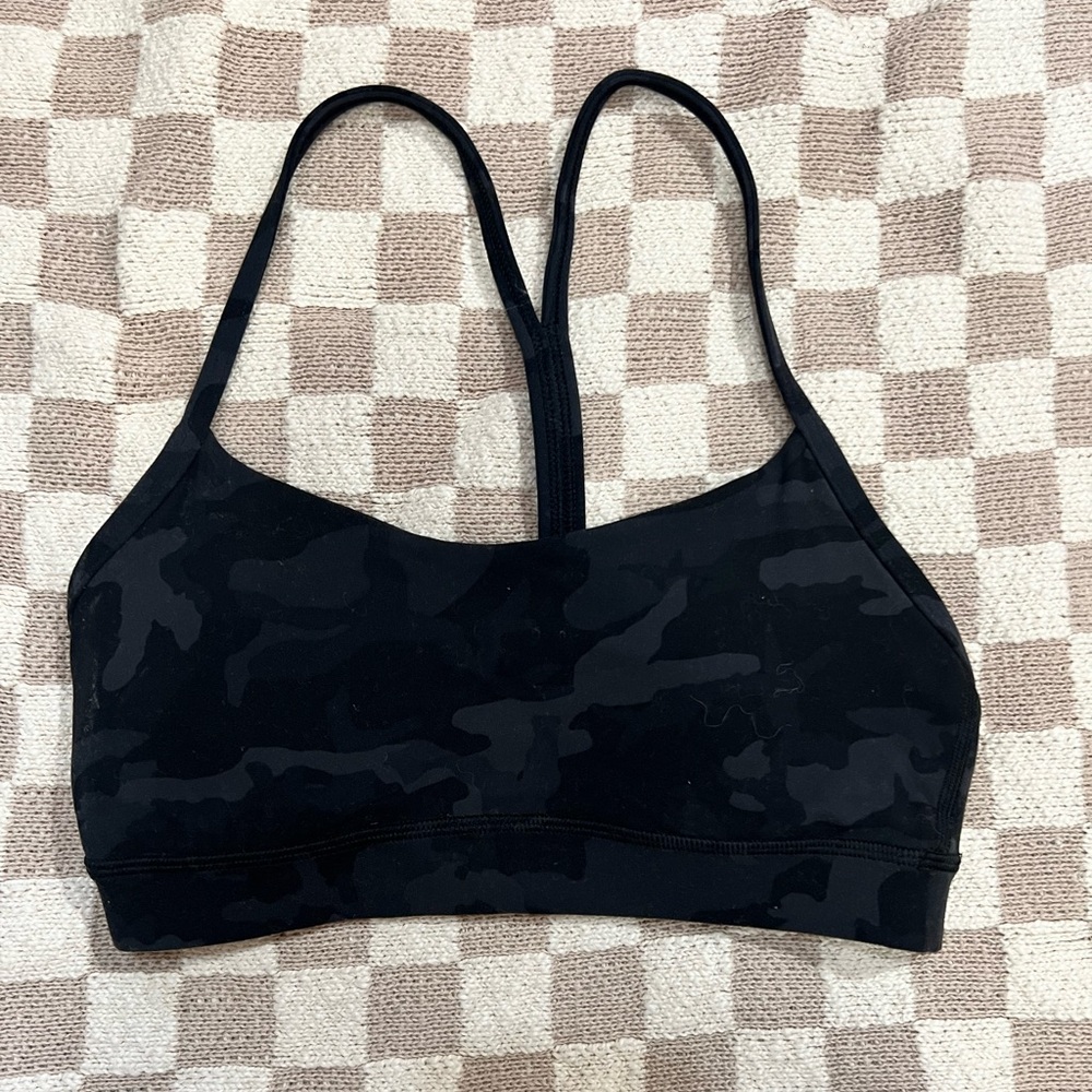 Lululemon: Flow Y Bra.
